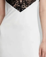 Lace panel detail