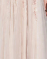 Tulle skirt detail