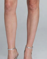 Feather hem detail