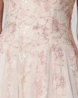 Appliqué waist detail