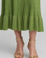 Ruffle hem detail