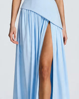 Asymmetric pointed hem detail