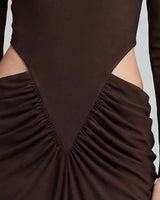 V-point waist cut-out detail
