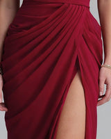 Draped skirt pleats detail