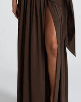 High leg slit detail