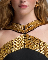 Gold baguette stone collar detail