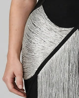 Close-up of diagonal hip seam with strand panel