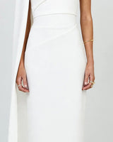 Close-up of the fitted waist and bodice seam
